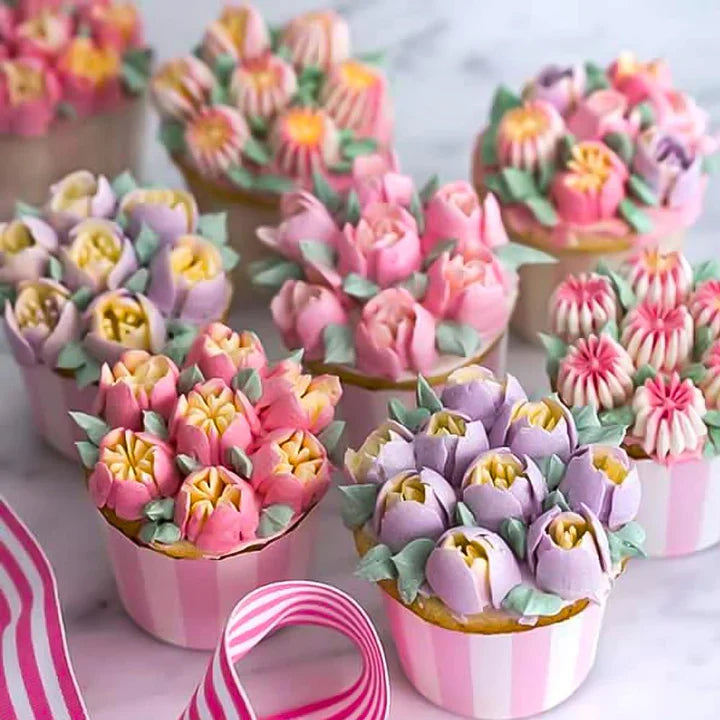 CakeMaster - Bake Beautiful And Professional Cakes (Set Of 12)